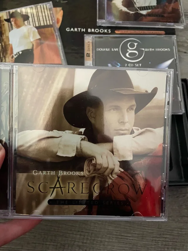 Garth Brooks Limited Edition image indicator(5)