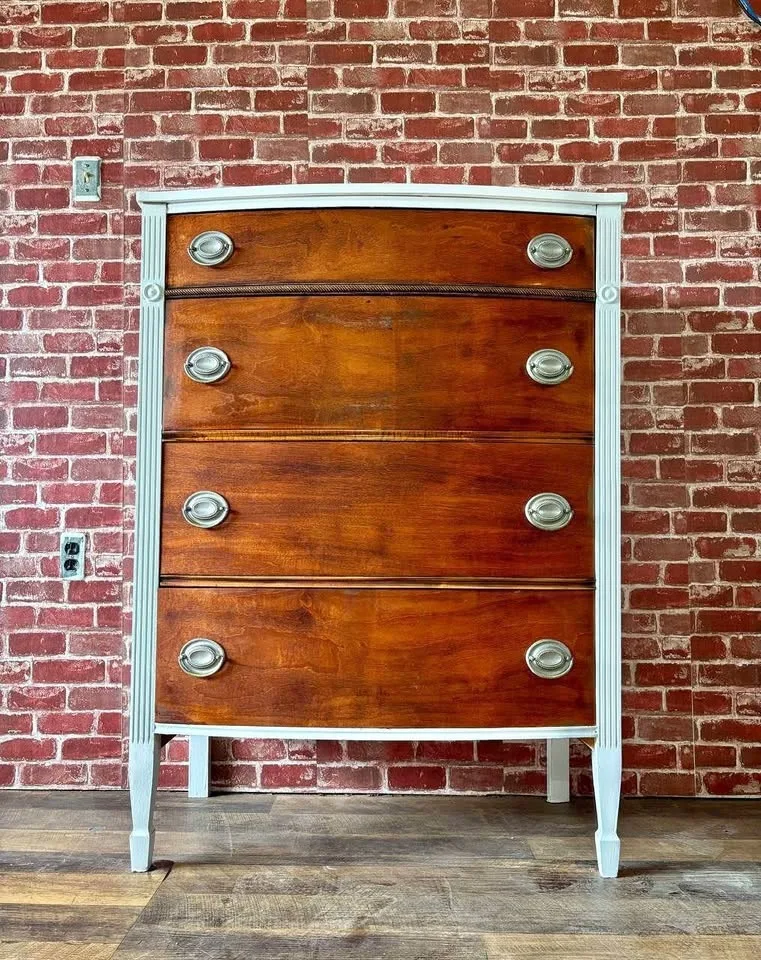 Vintage Bow-Front Dresser – Solid Wood, Stunning Curved Front, R