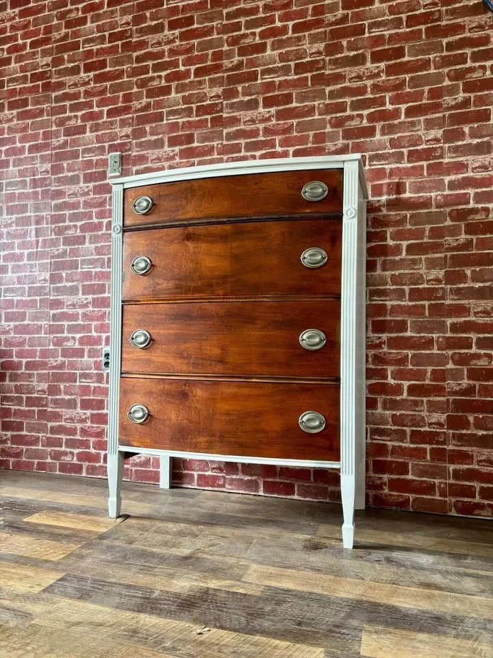 Vintage Bow-Front Dresser – Solid Wood, Stunning Curved Front, R image indicator(3)