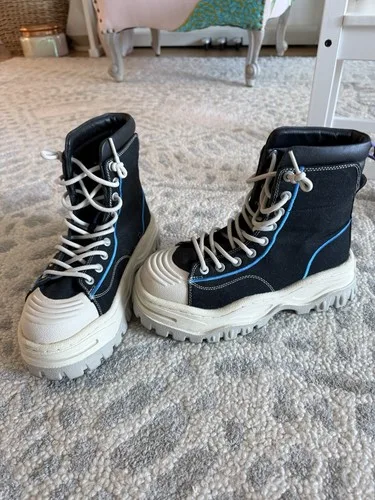 Eytys Black & Blue Canvas Akira Sneakers image indicator(4)