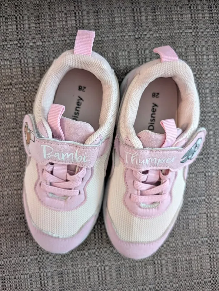 Girl's running shoes Disney EUC Size 11
