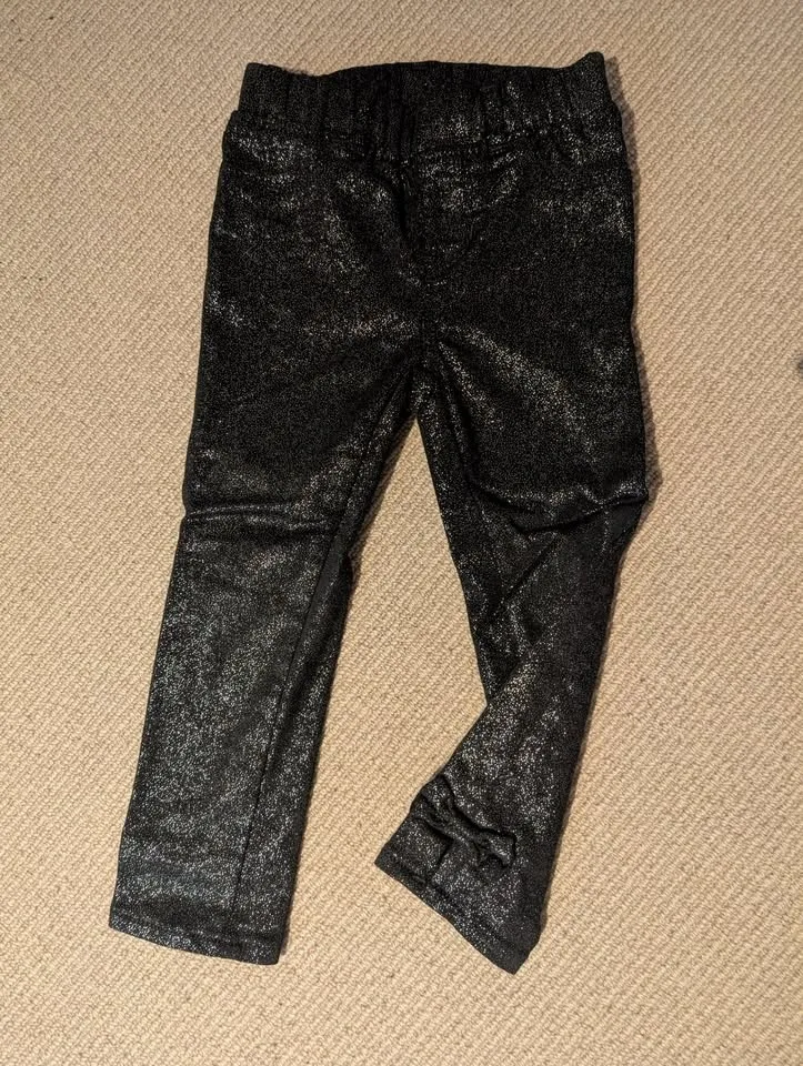 Girl's jeans 3 pairs EUC size 4T image indicator(4)