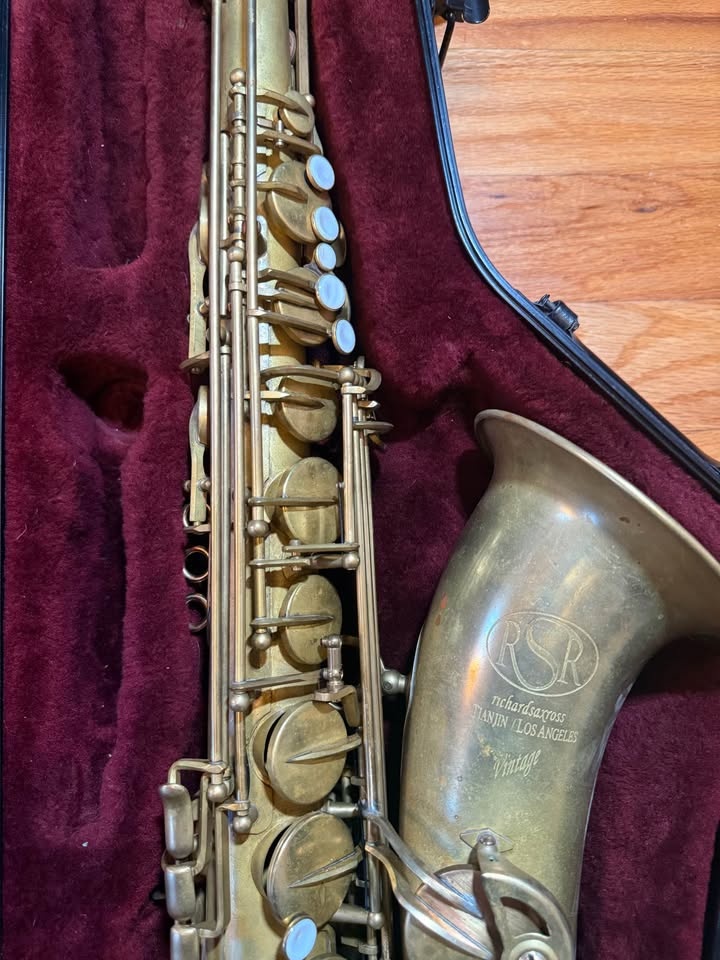 RSR Vintage Tenor Saxophone Raw Brass Pro Setup Hard Case - photo 2