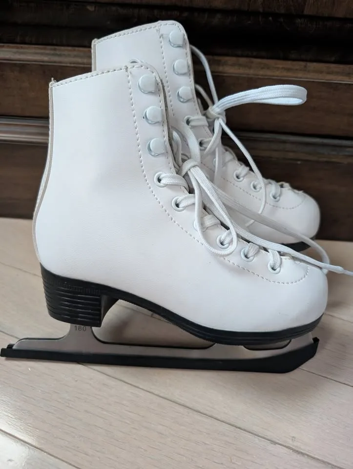Girls Figure Skates Size Y11 image indicator(4)