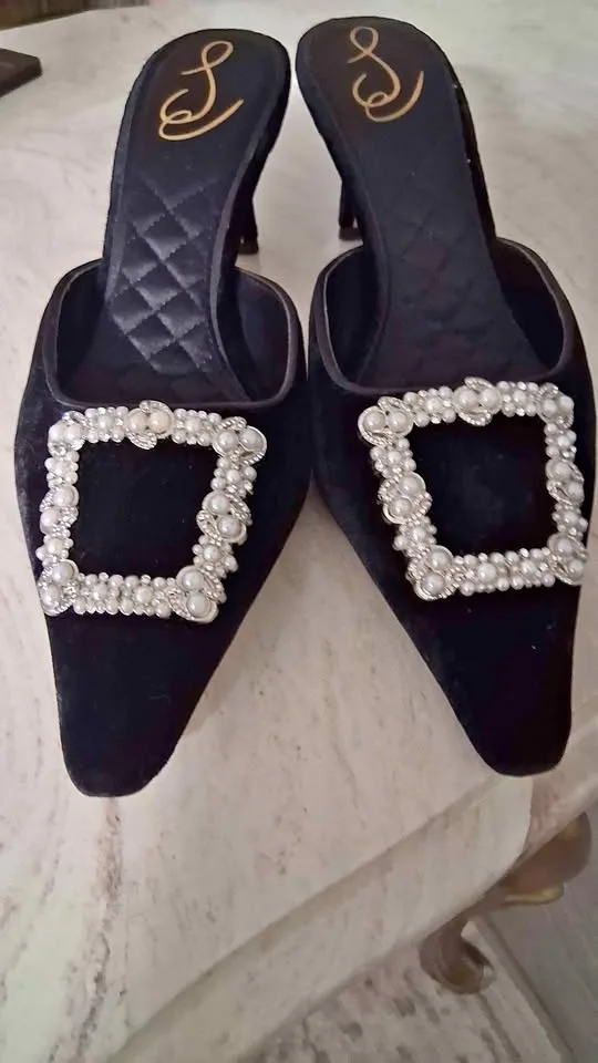 Women's shoes,size 7, (Kanata )