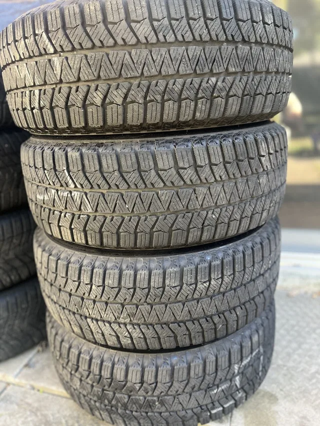 Kia Hyundai Winter Tire & Wheel Set image indicator(3)