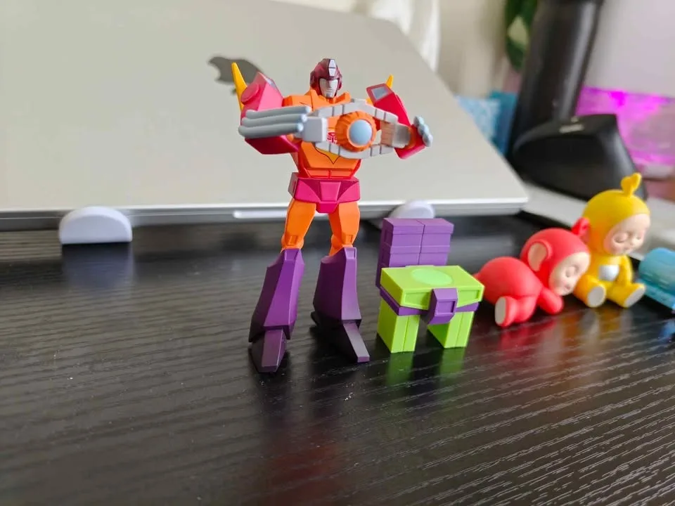 POP MART Teletubbies & Transformers image indicator(2)