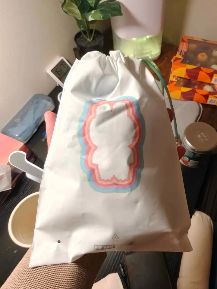 Labubu Keychain image indicator(2)