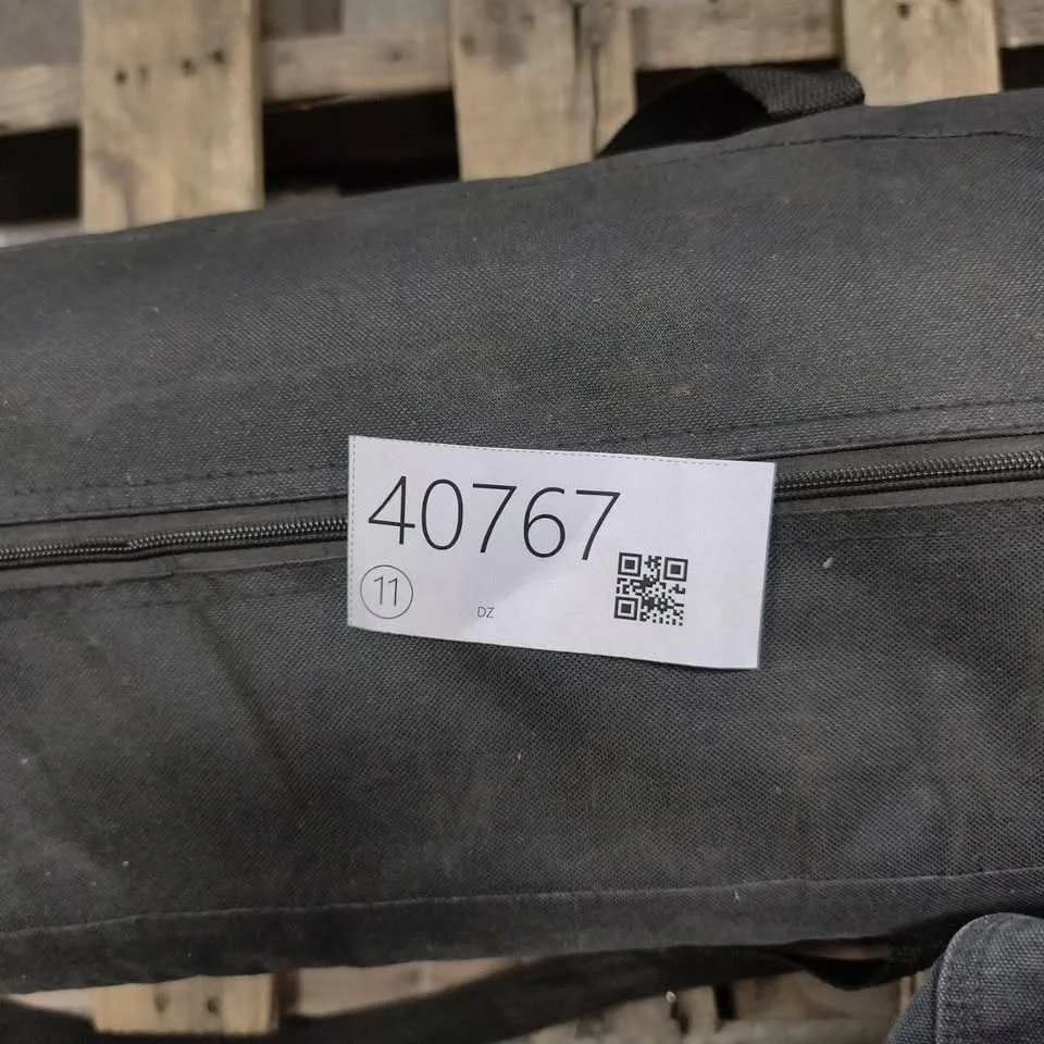 Outsunny 10' x 10' Pop Up Canopy image indicator(4)