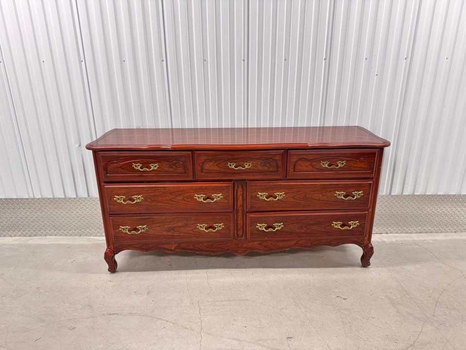 Vintage Solid Wood 7 Drawer Dresser (DELIVERY AVAILABLE) - photo 2