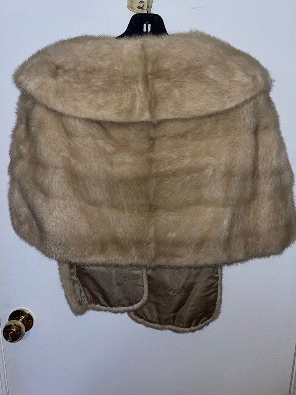PEARL MINK STOLE - photo 3