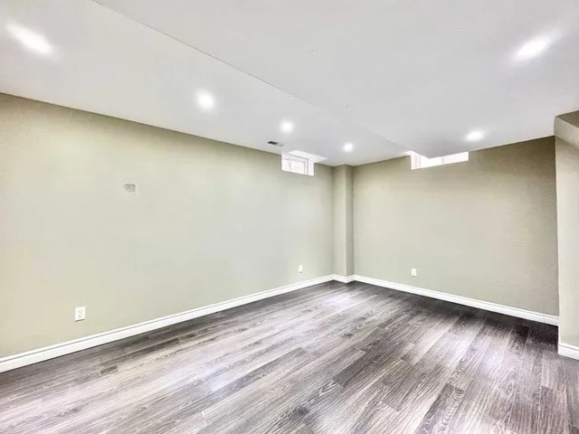 ✨ For Rent – 1 Bed + 1 Bath Basement Apartment ✨ image indicator(5)