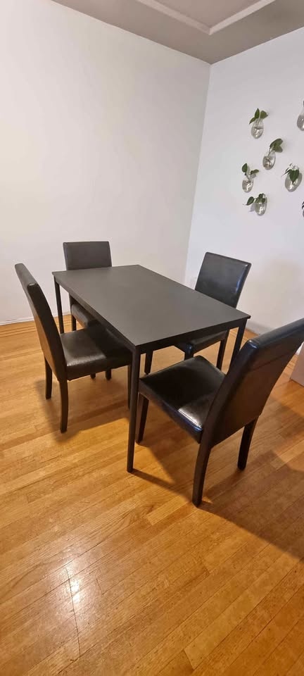Dining Set