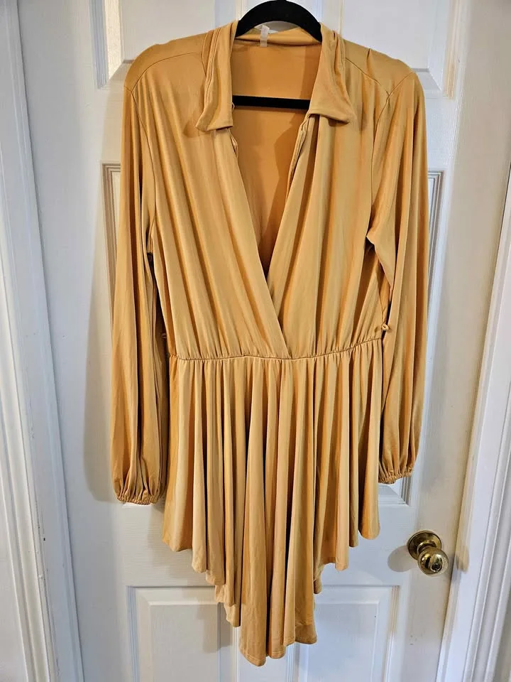 Flowy Dress thumbnail