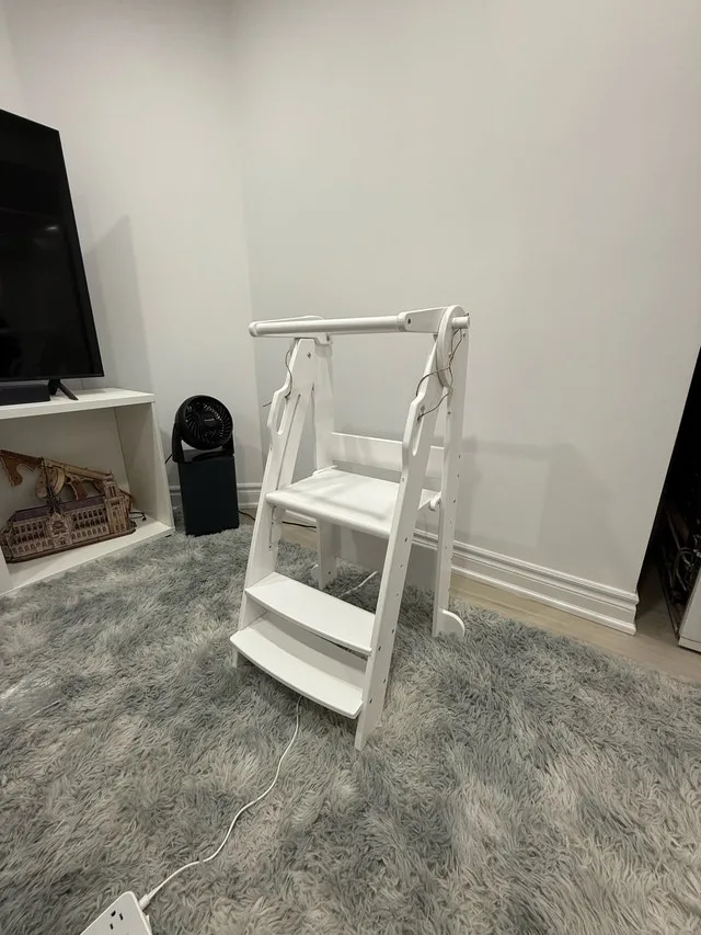 Foldable Kitchen Stool for kids image indicator(2)