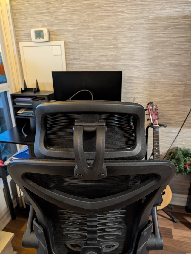 Ergonomic Mesh Office Chair - Upgraded Wheels & Flip-Up Arms