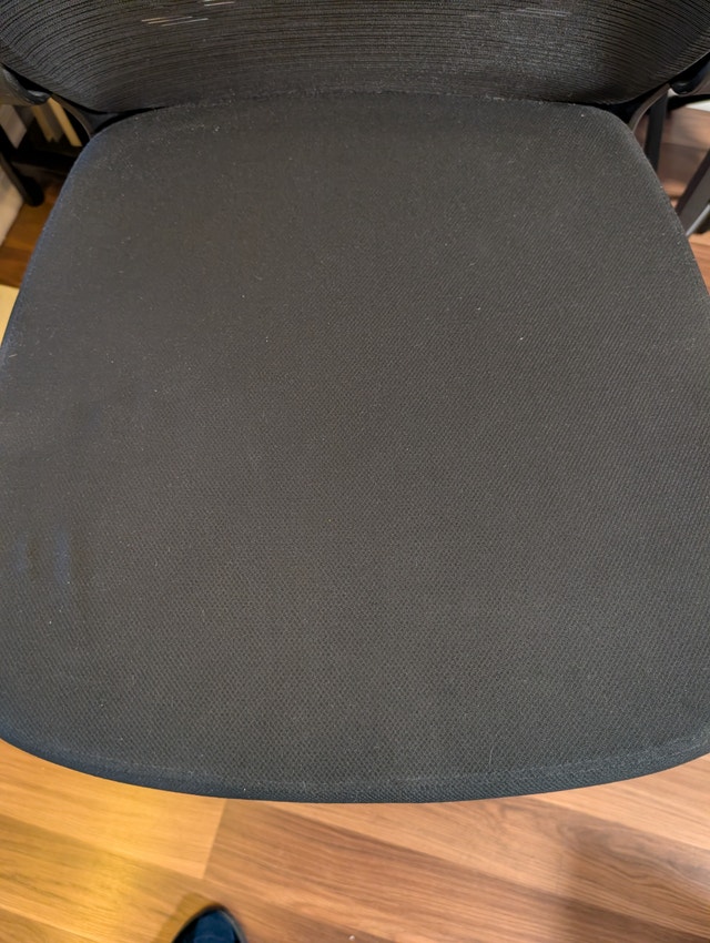 Ergonomic Mesh Office Chair - Upgraded Wheels & Flip-Up Arms - photo 4