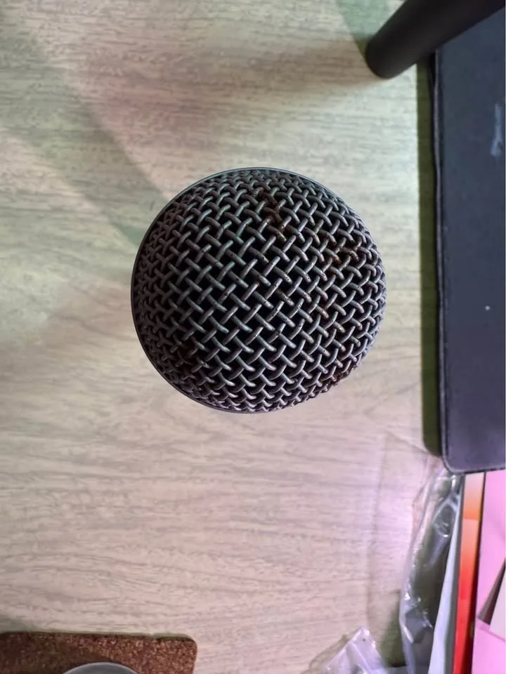 Shure SM58 vocal Microphone image indicator(3)