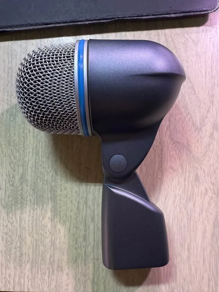 Shure Beta 52A microphone - BRAND NEW image indicator(2)