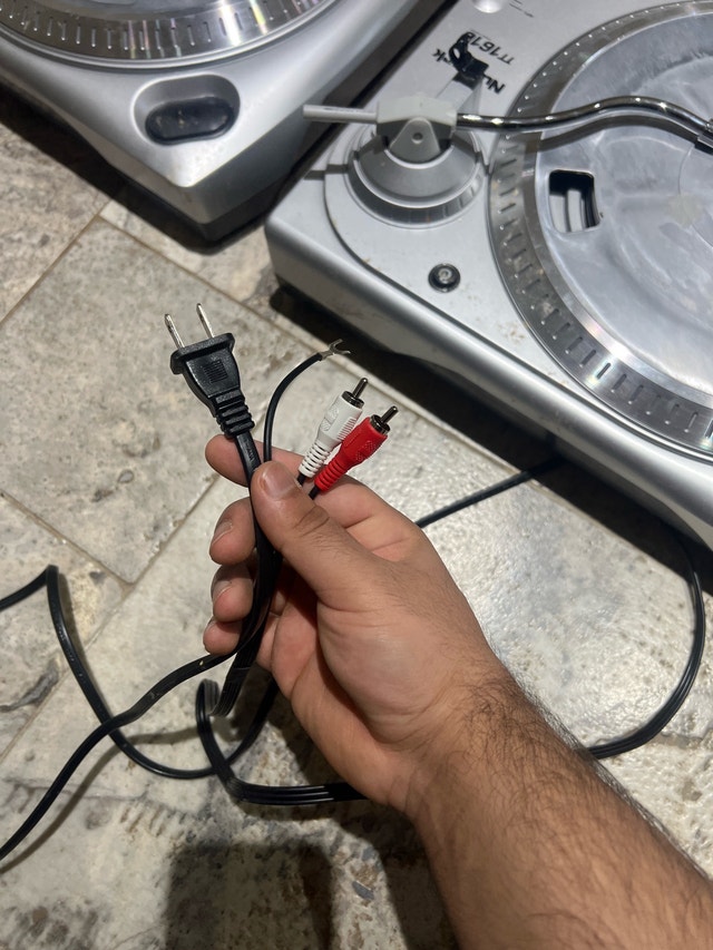 Numark TT1610 #Cleanout - photo 4