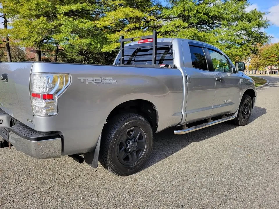 2009 Toyota Tundra image indicator(8)