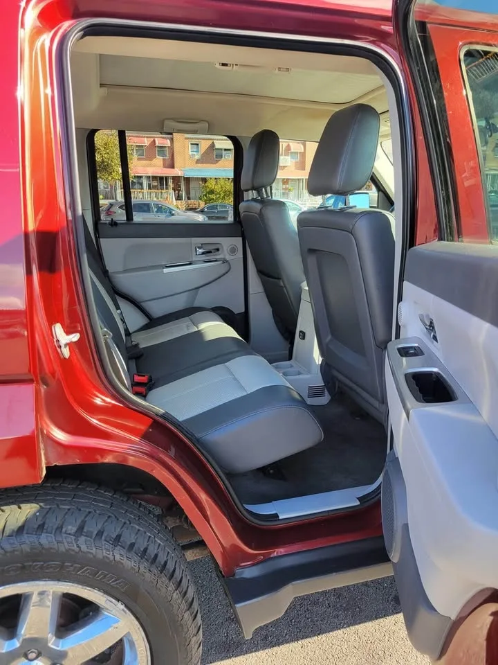 2008 Jeep Liberty · Limited Sport Utility 4D image indicator(7)