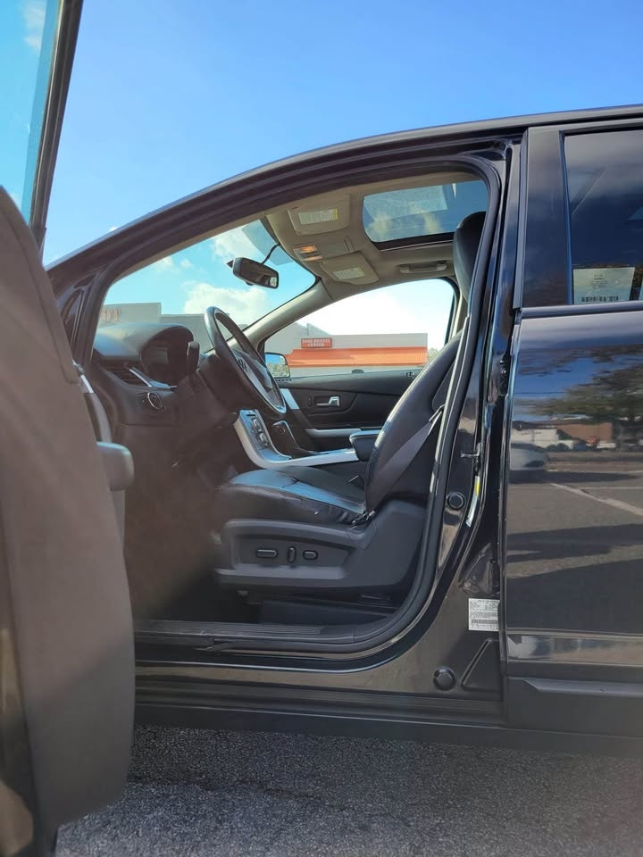 2013 Ford Edge SEL Sport Utility 4D - photo 4