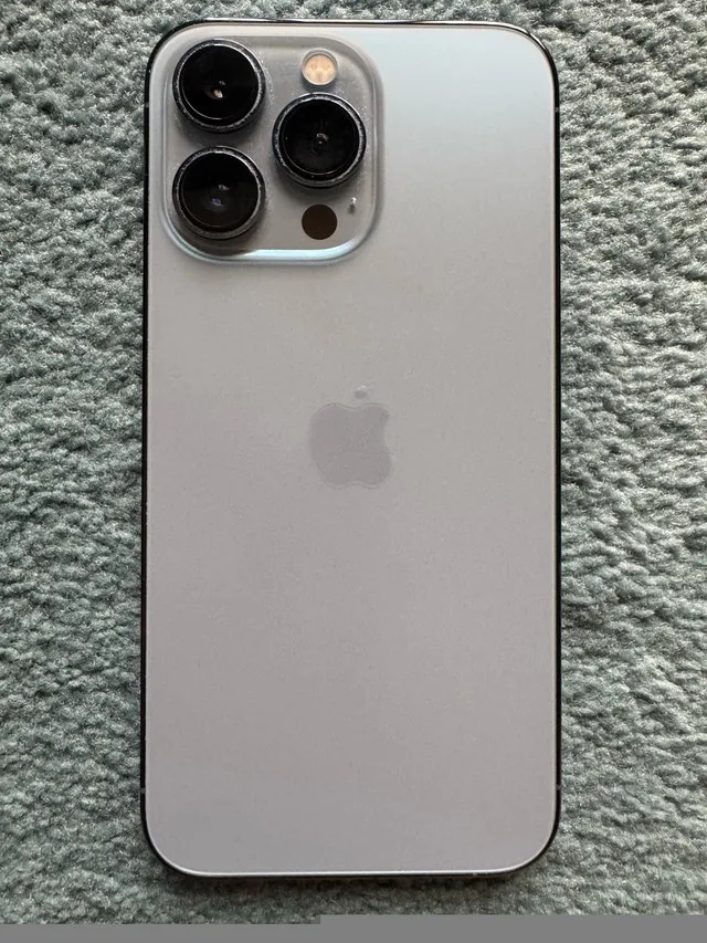 iPhone 13 Pro - 128GB Sierra Blue image indicator(2)