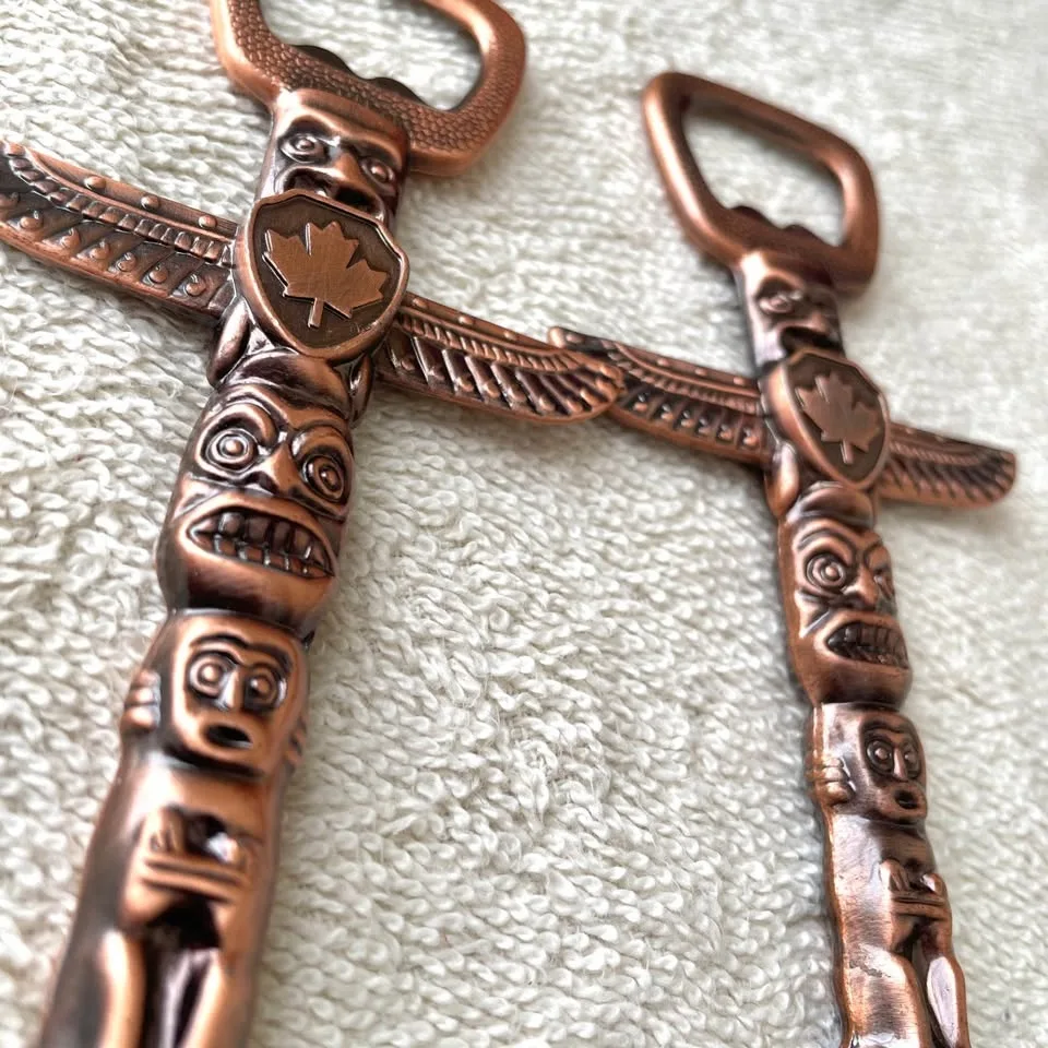 Set of 2🇨🇦Canada Maple Leaf Copper Totem Bottle Openers image indicator(3)