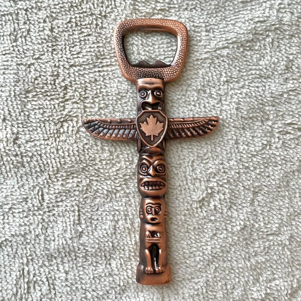 Set of 2🇨🇦Canada Maple Leaf Copper Totem Bottle Openers image indicator(7)