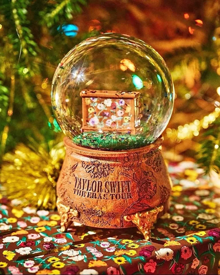 Taylor Swift The Eras Tour Acoustic Piano Snow Globe - BNIB