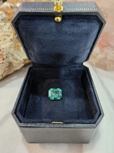 7.46 Loose Natural Colombian Emerald image indicator(7)
