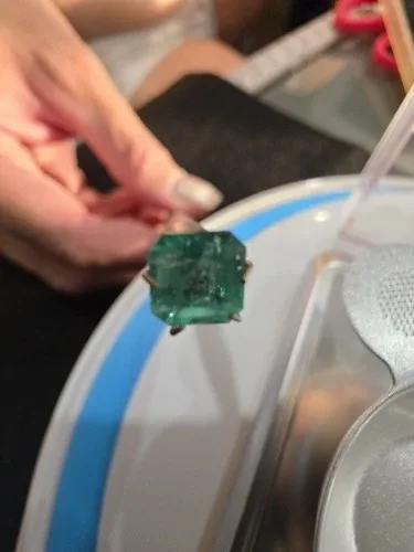Natural Colombian Emerald ...Cut Emerald Green