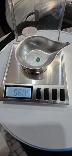 Colombian Heart Emerald Gemstone image indicator(8)