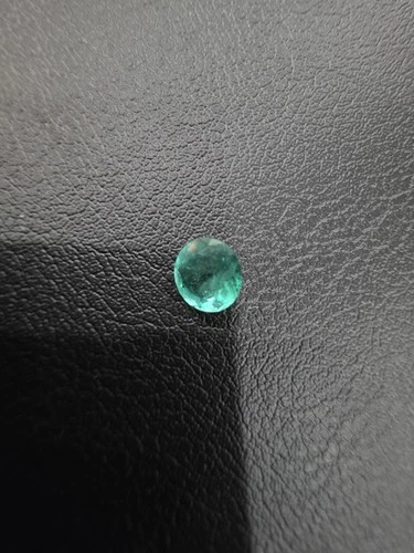 natural colombian emerald Cut Around - photo 3