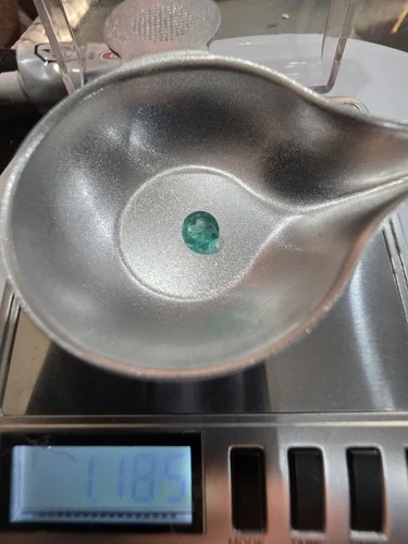 natural colombian emerald Cut Around - photo 4