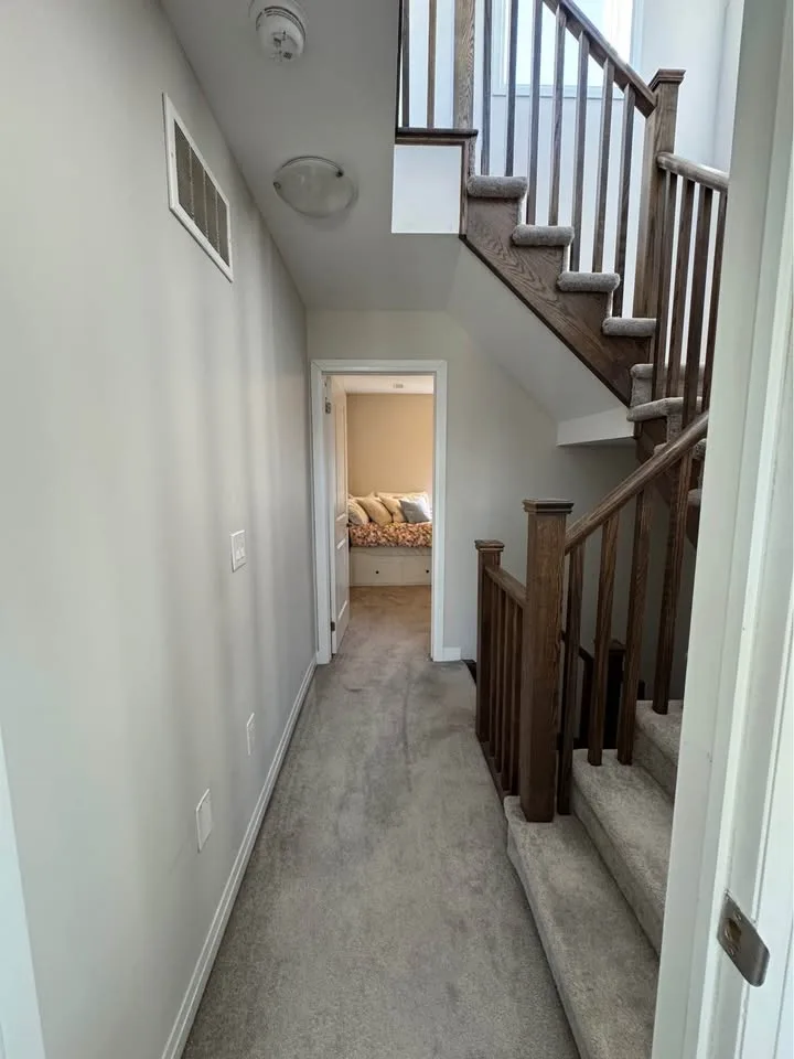 Private room for rent image indicator(9)