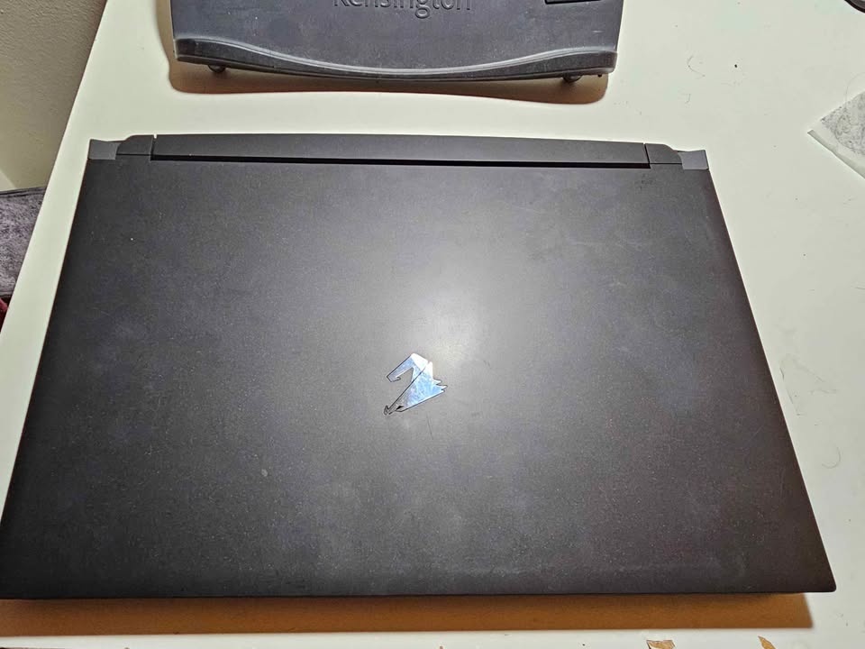 Gigabyte Aorus 15G RTX 3080 Gaming Laptop - photo 5