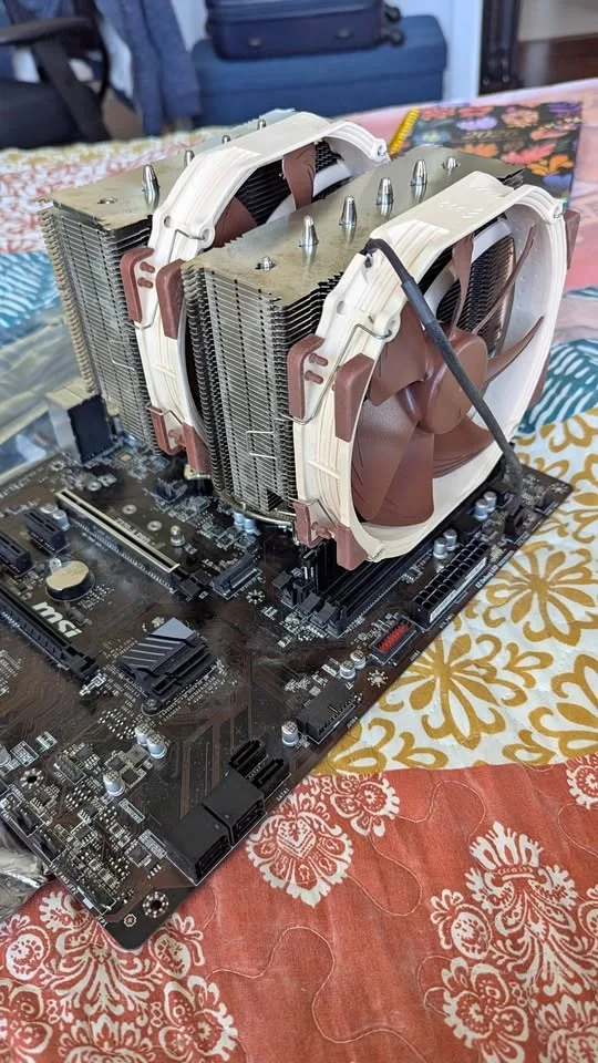 i7-8700K + MSI Z370 + NH-D15 + 16GB DDR4 + 1TB SSD + WiFi