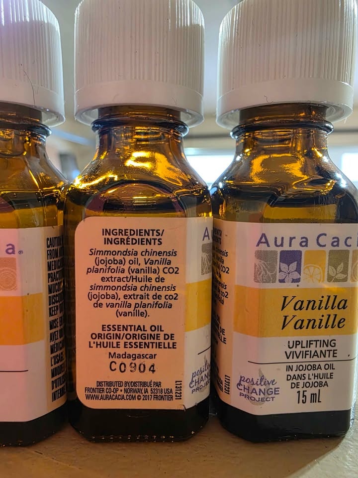 AURA CACIA Vanilla Essential Oil In Jojoba ~15 mL - photo 2