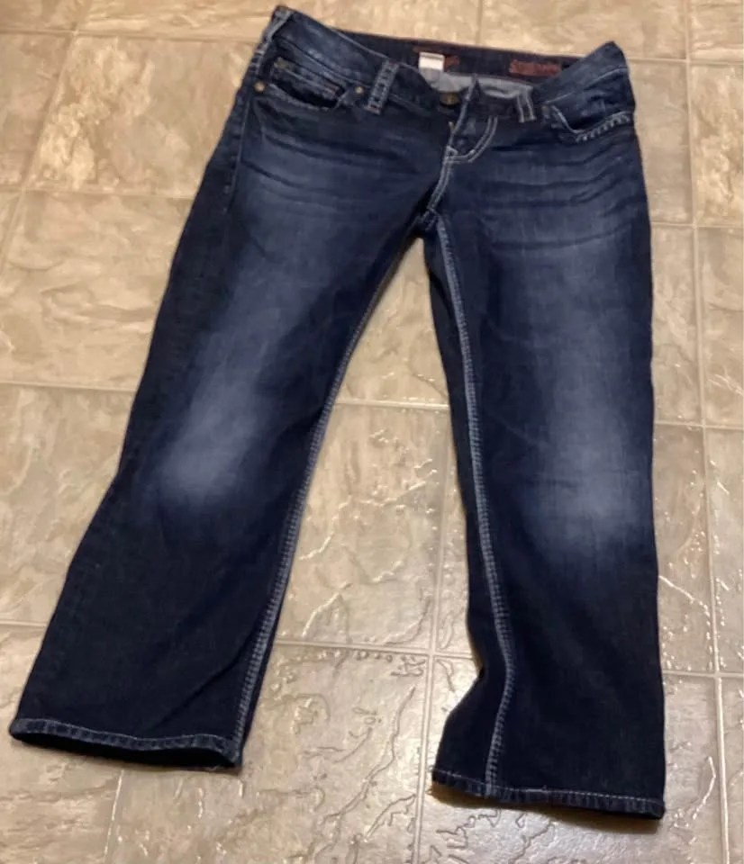 Women's pants image indicator(2)