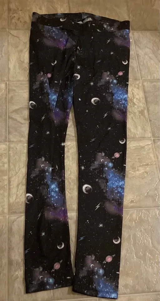 Kids/young adult pants and pajama pants image indicator(3)