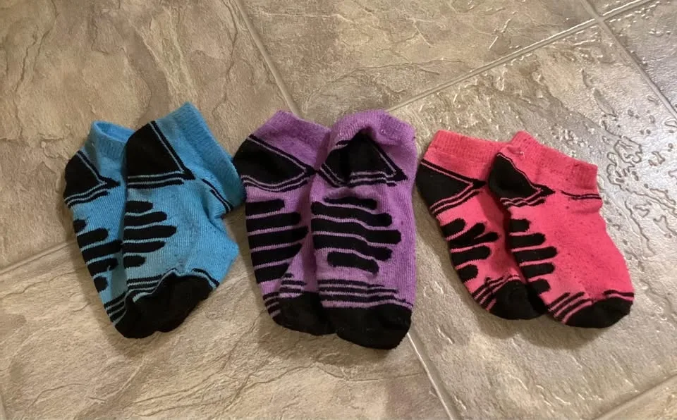 Kids socks image indicator(3)