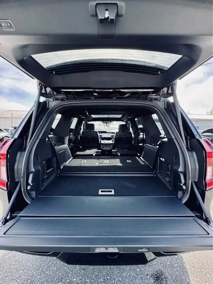 2025 Ford Expedition image indicator(9)