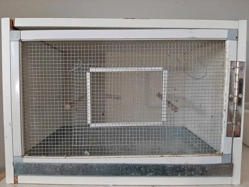 Small bird cage hand maded with aluminum tray