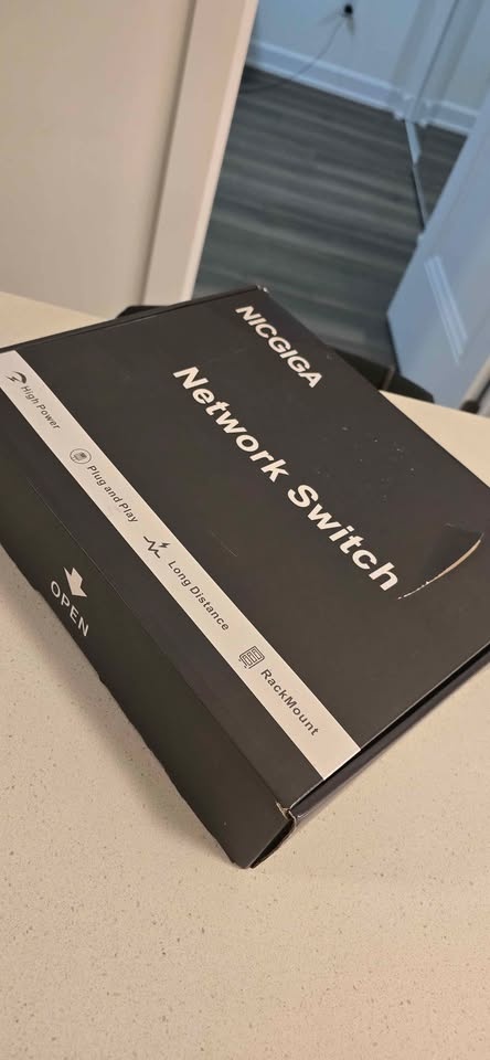 27-Port Gigabit PoE Switch with 24-Port PoE - photo 5