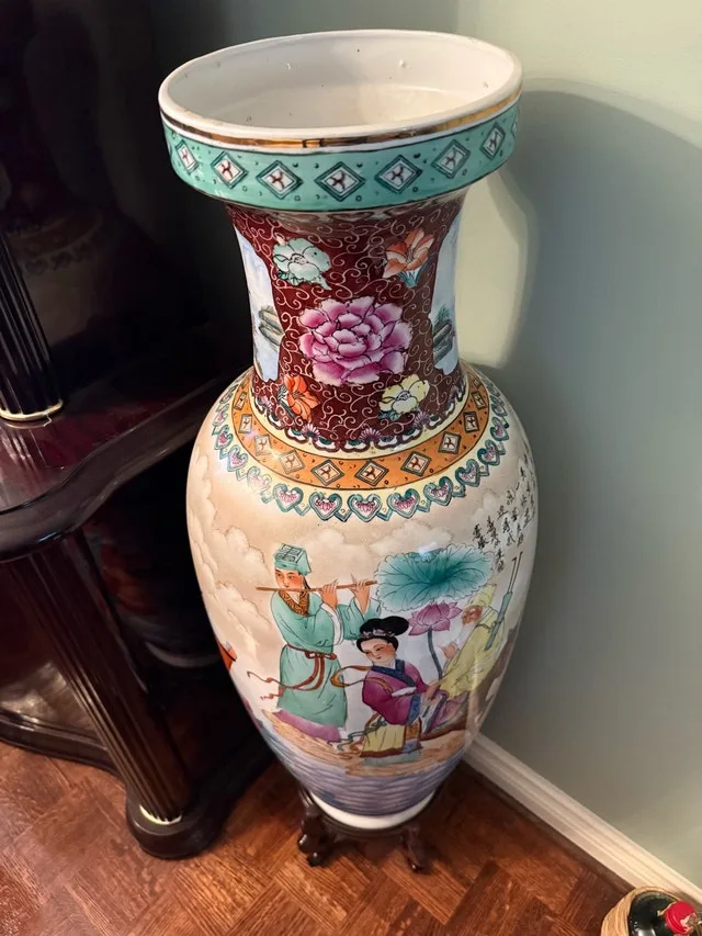Decorative Oriental Vase