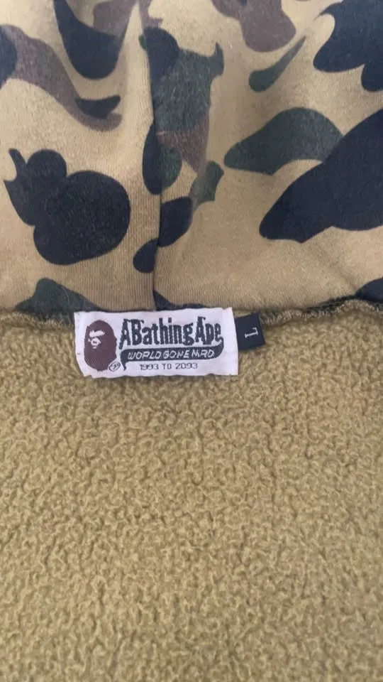 BAPE Hoodie Zip up (Repairable) image indicator(4)