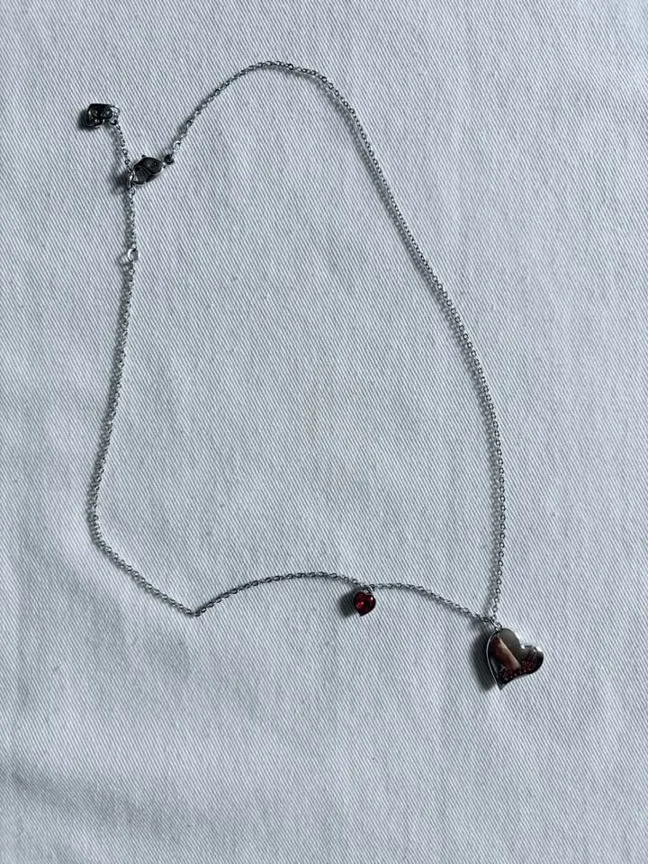 Swarovski Heart Pendant — Elegant Gift-Ready Piece ❤️✨ image indicator(3)