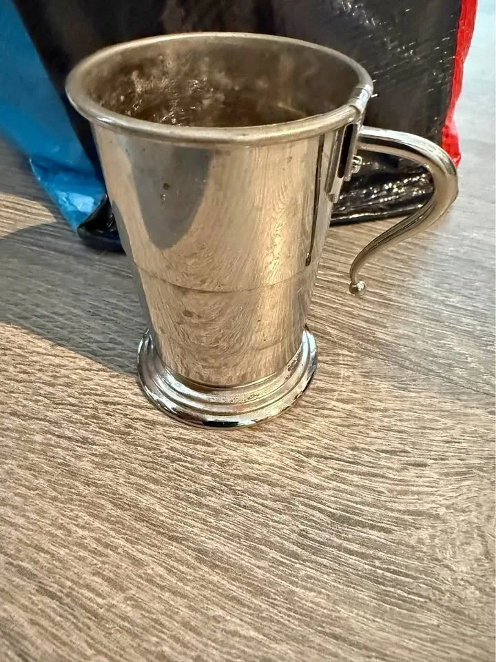 VINTAGE COLLAPSIBLE TRAVEL CUP, ENGLISH HUNTING CUP